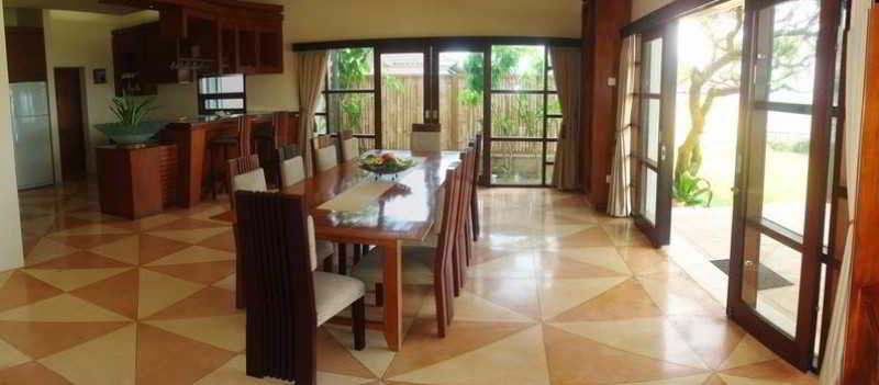 Suarti Resort, Villas & Gallery Ketewel Eksteriør bilde