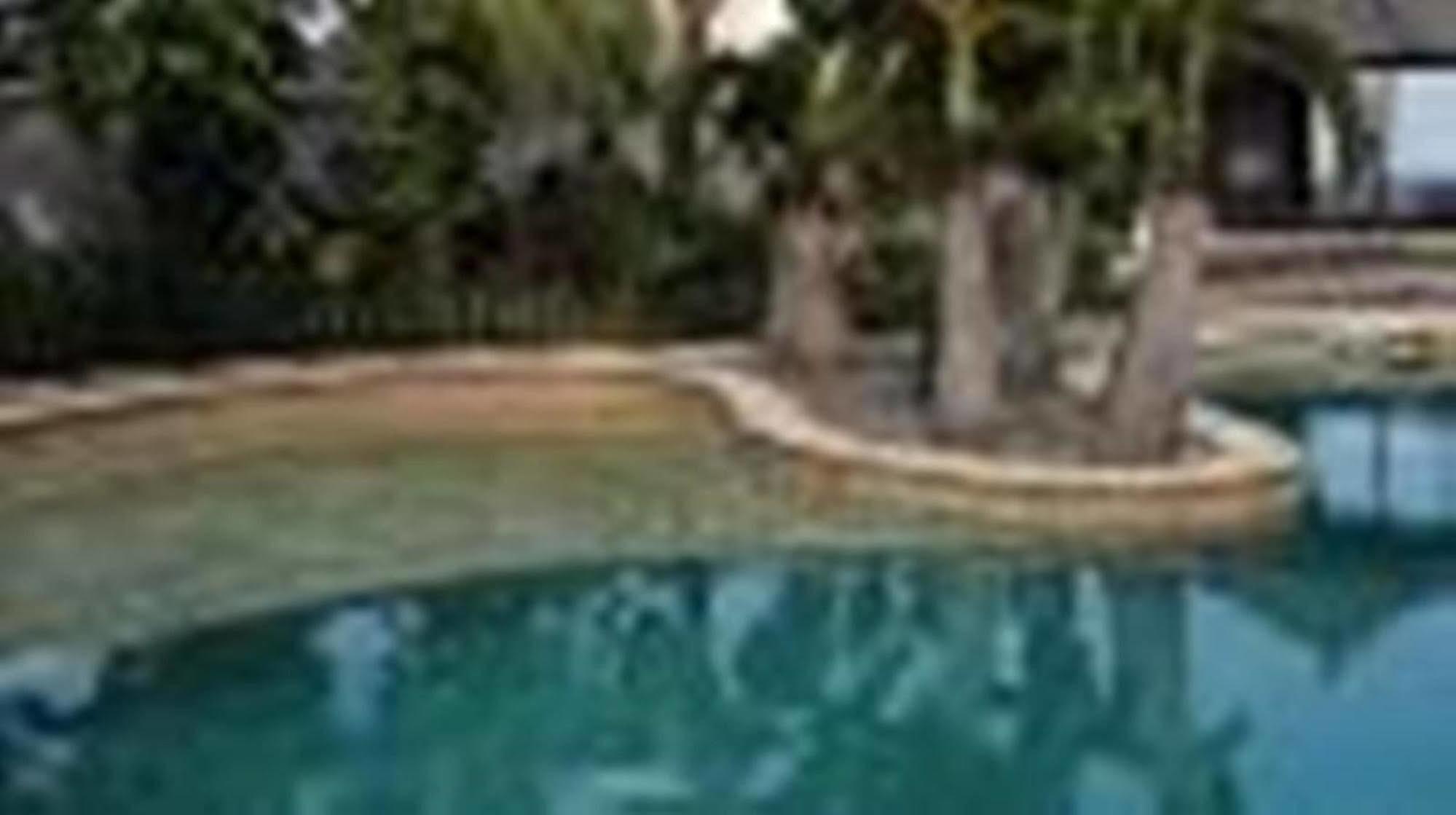 Suarti Resort, Villas & Gallery Ketewel Eksteriør bilde