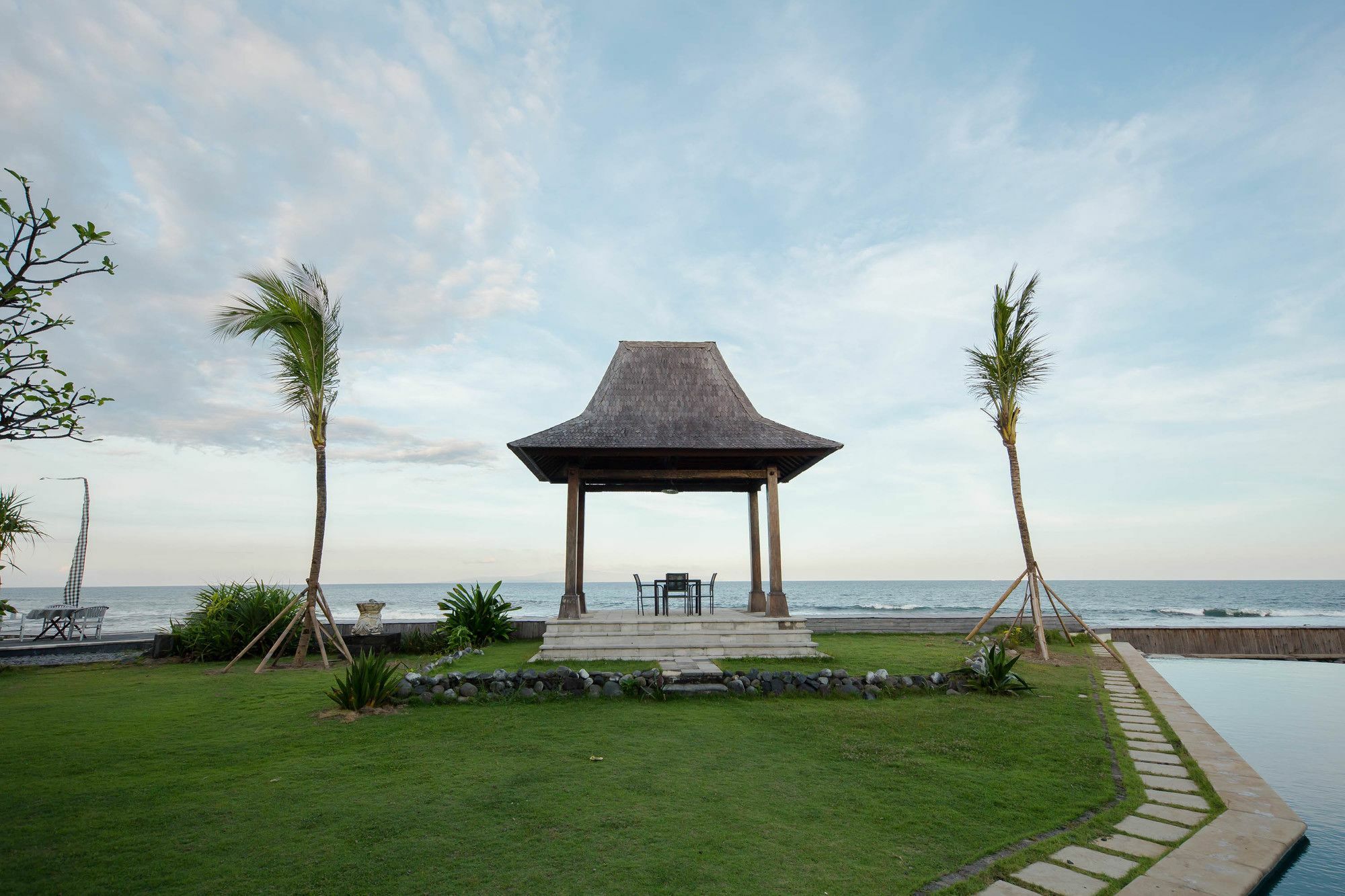 Suarti Resort, Villas & Gallery Ketewel Eksteriør bilde