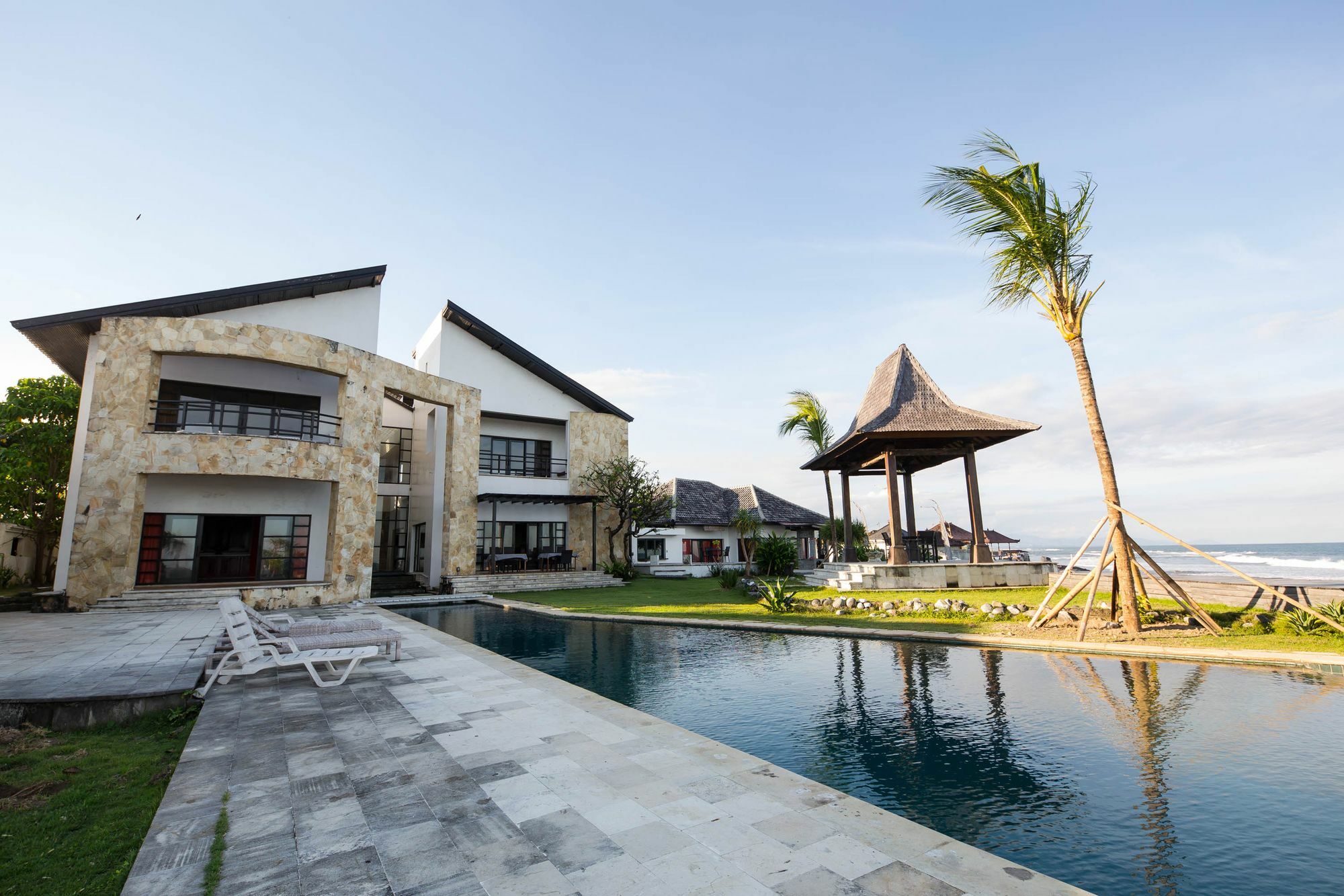 Suarti Resort, Villas & Gallery Ketewel Eksteriør bilde
